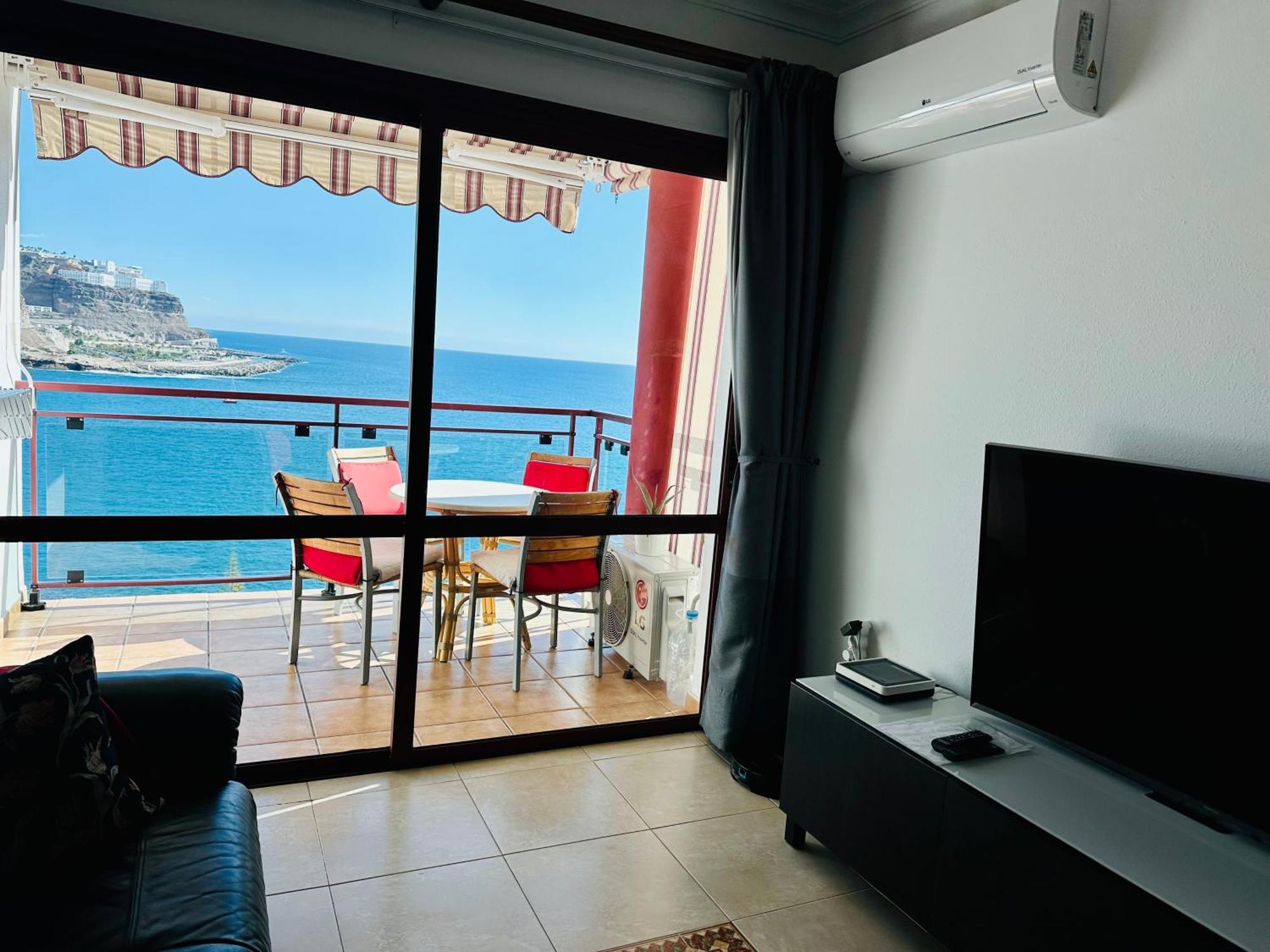 Su Eminencia - Sea View Apartment With Modern Comforts Playa Del Cura  Eksteriør billede