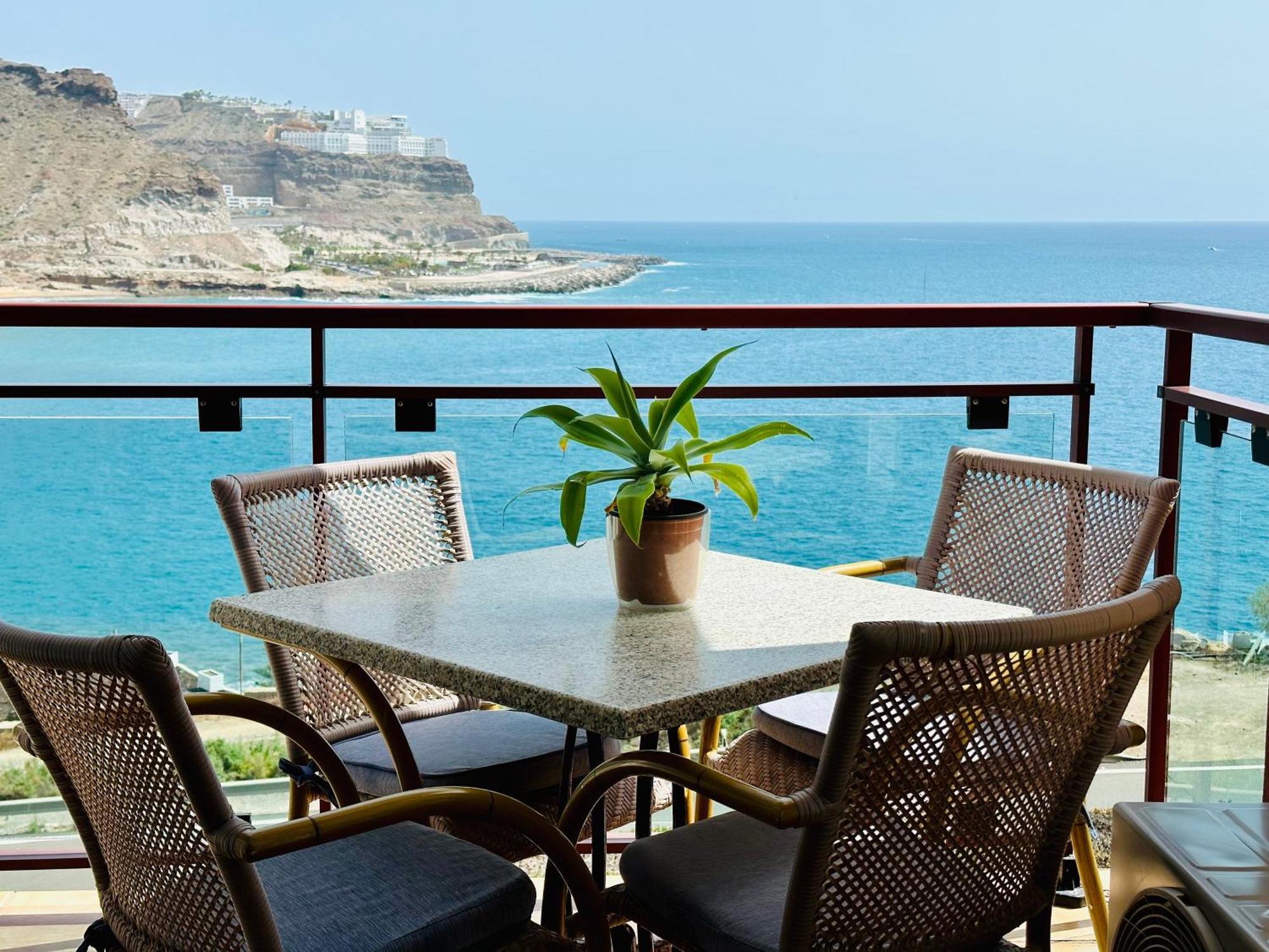 Su Eminencia - Sea View Apartment With Modern Comforts Playa Del Cura  Eksteriør billede